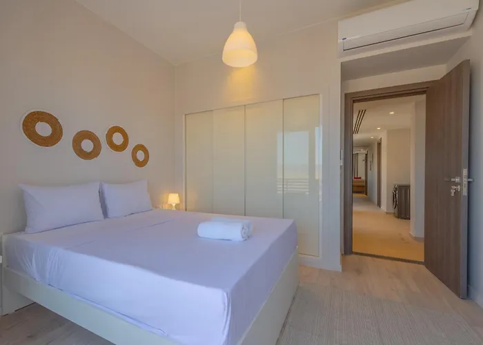 Private Rooftop Pool 3br In Ancient Hill شاليه الجونة