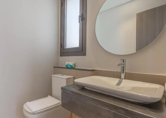 Private Rooftop Pool 3br In Ancient Hill *