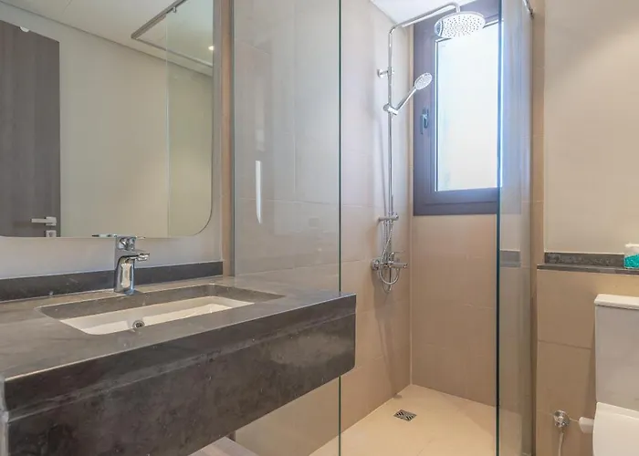 Private Rooftop Pool 3br In Ancient Hill *