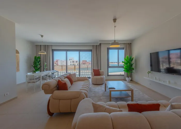 Private Rooftop Pool 3br In Ancient Hill * الجونة